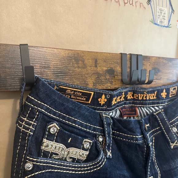 Rock Revival Jean Shorts - Betty Cut - Picture 2 of 16